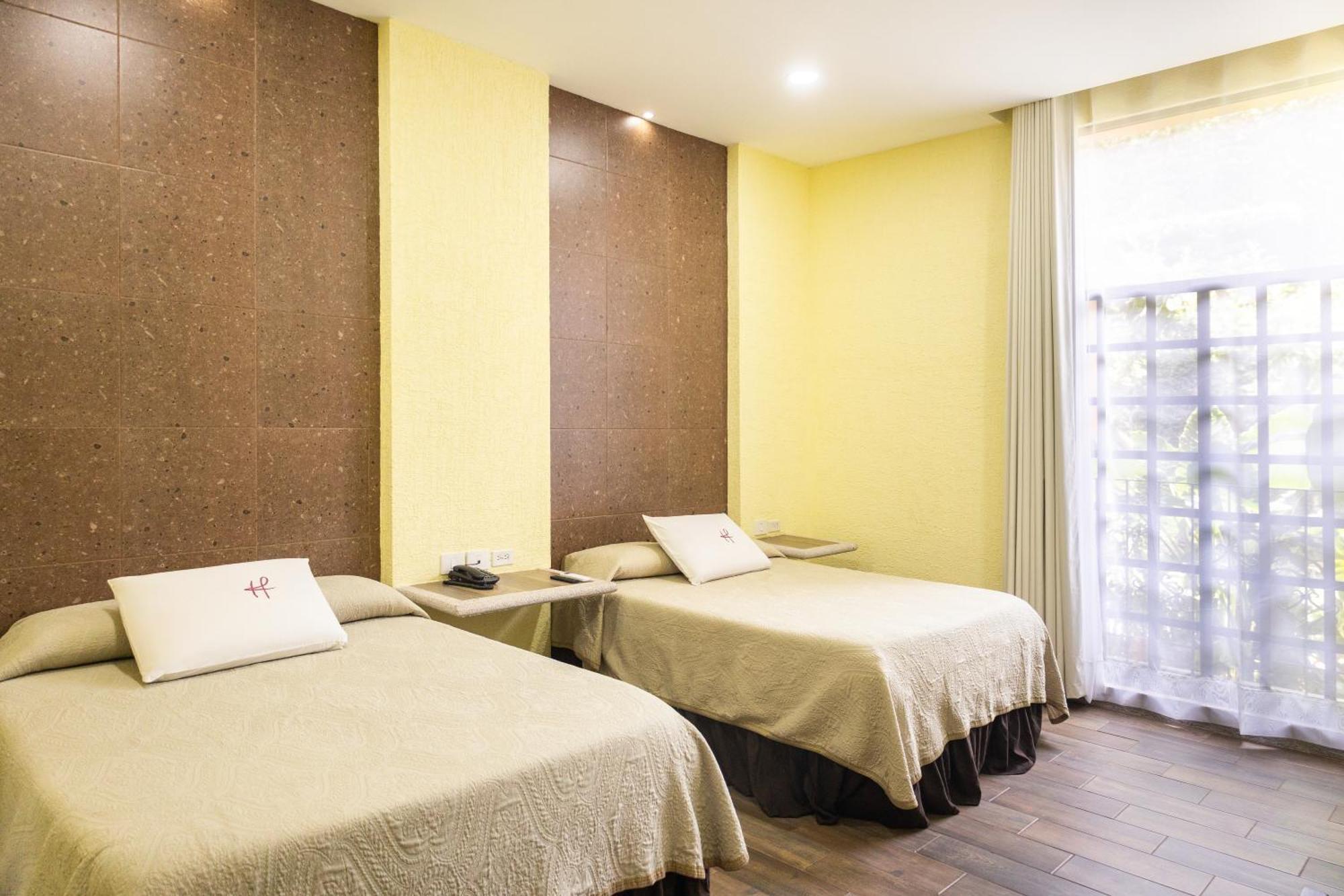 Hotel Fenix タパチュラ エクステリア 写真